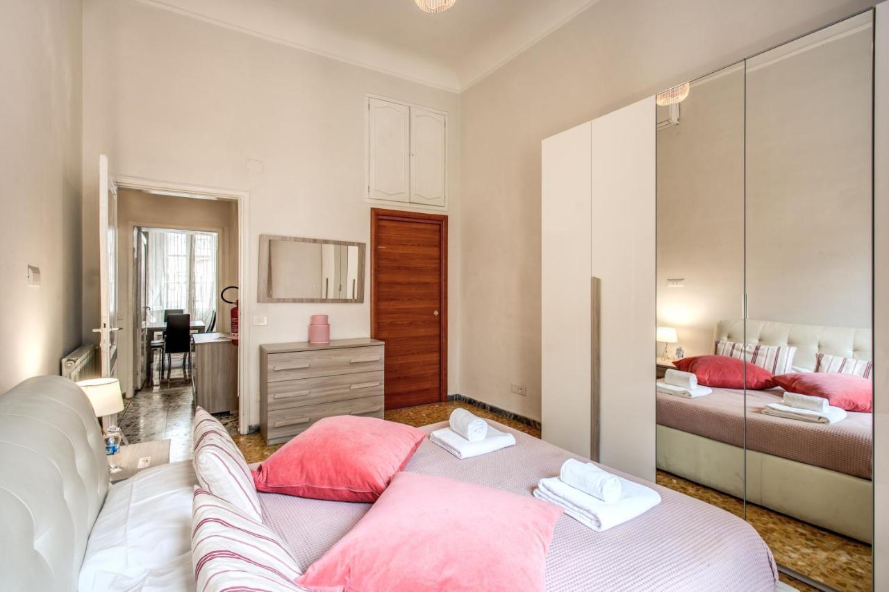 Colonna Suite - Rome Termini Station Big Apartment エクステリア 写真