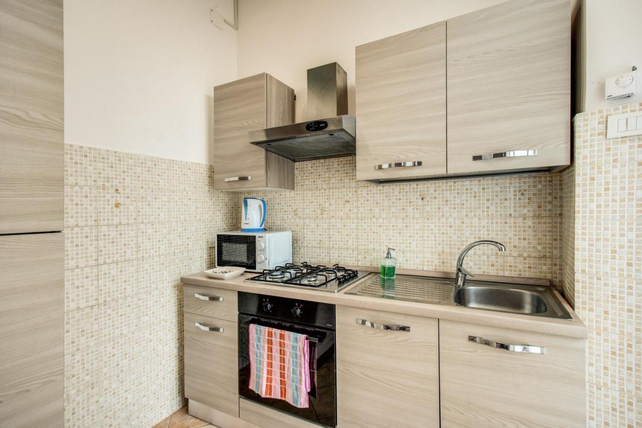 Colonna Suite - Rome Termini Station Big Apartment エクステリア 写真