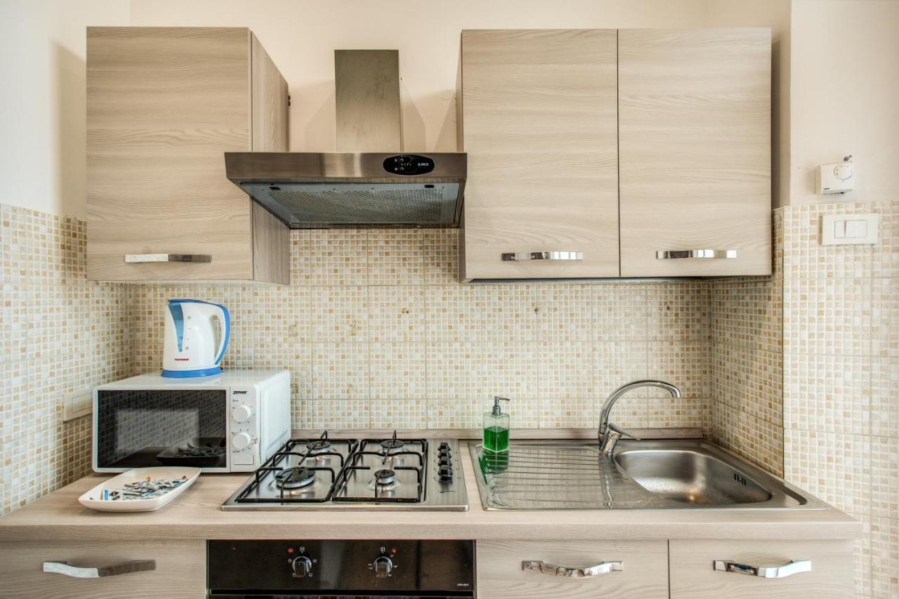 Colonna Suite - Rome Termini Station Big Apartment エクステリア 写真